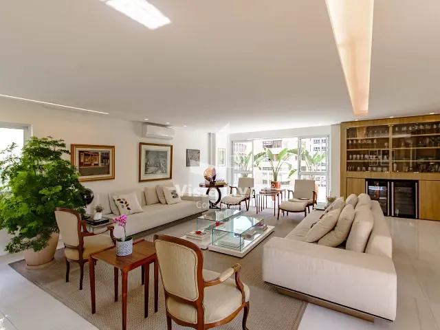 Cobertura / Penthouse com 402m² 3 quartos e 5 banheiros, à venda, no bairro Cerqueira César em São Paulo