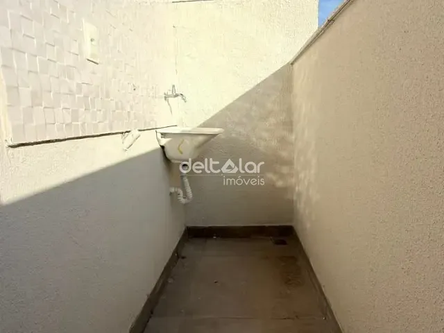 Cobertura / Penthouse com 122m² 3 quartos e 3 banheiros, para alugar, no bairro Planalto em Belo Horizonte