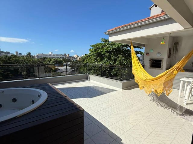Cobertura / Penthouse com 144m² 2 quartos e 1 banheiro, à venda, no bairro Ingleses do Rio Vermelho em Florianópolis