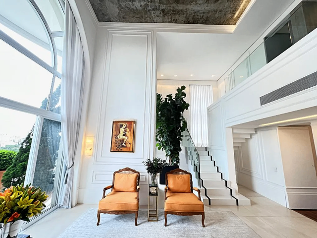 Cobertura / Penthouse com 528m² 4 quartos e 4 banheiros, à venda, no bairro Vila Nova Conceição em São Paulo