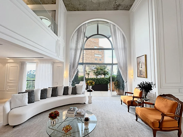 Cobertura / Penthouse com 528m² 4 quartos e 4 banheiros, à venda, no bairro Vila Nova Conceição em São Paulo