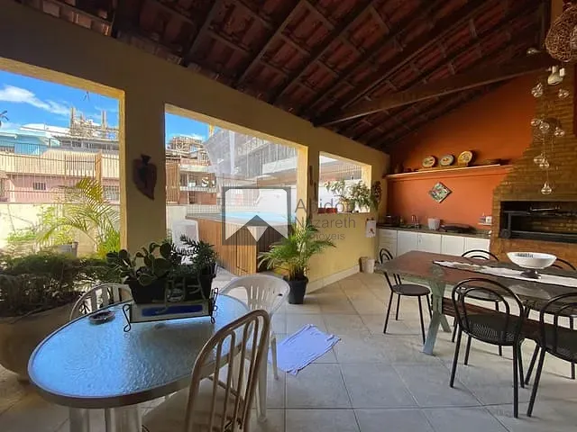 Cobertura / Penthouse com 330m² 4 quartos e 2 banheiros, à venda, no bairro Icaraí em Niterói