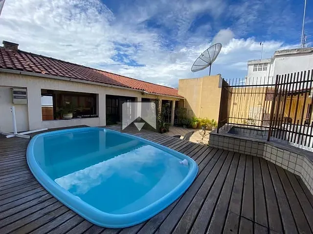 Cobertura / Penthouse com 330m² 4 quartos e 2 banheiros, à venda, no bairro Icaraí em Niterói