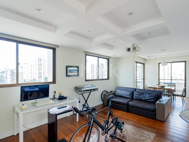 Cobertura / Penthouse com 749m² 3 quartos e 4 banheiros, à venda, no bairro Perdizes em São Paulo
