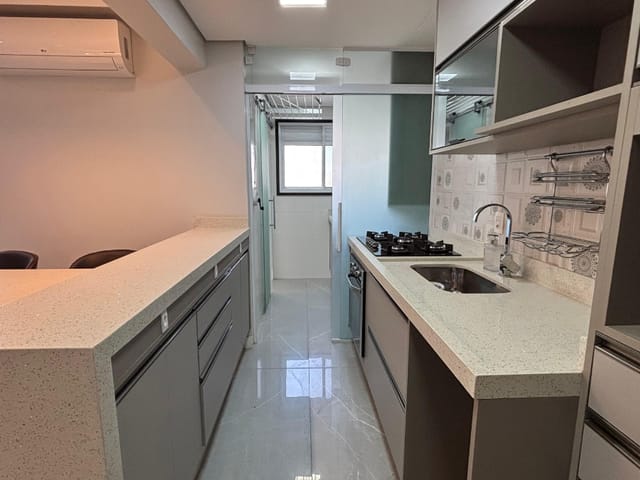 Apartamento com 255m² 4 quartos e 5 banheiros, à venda, no bairro Vila Bertioga em São Paulo