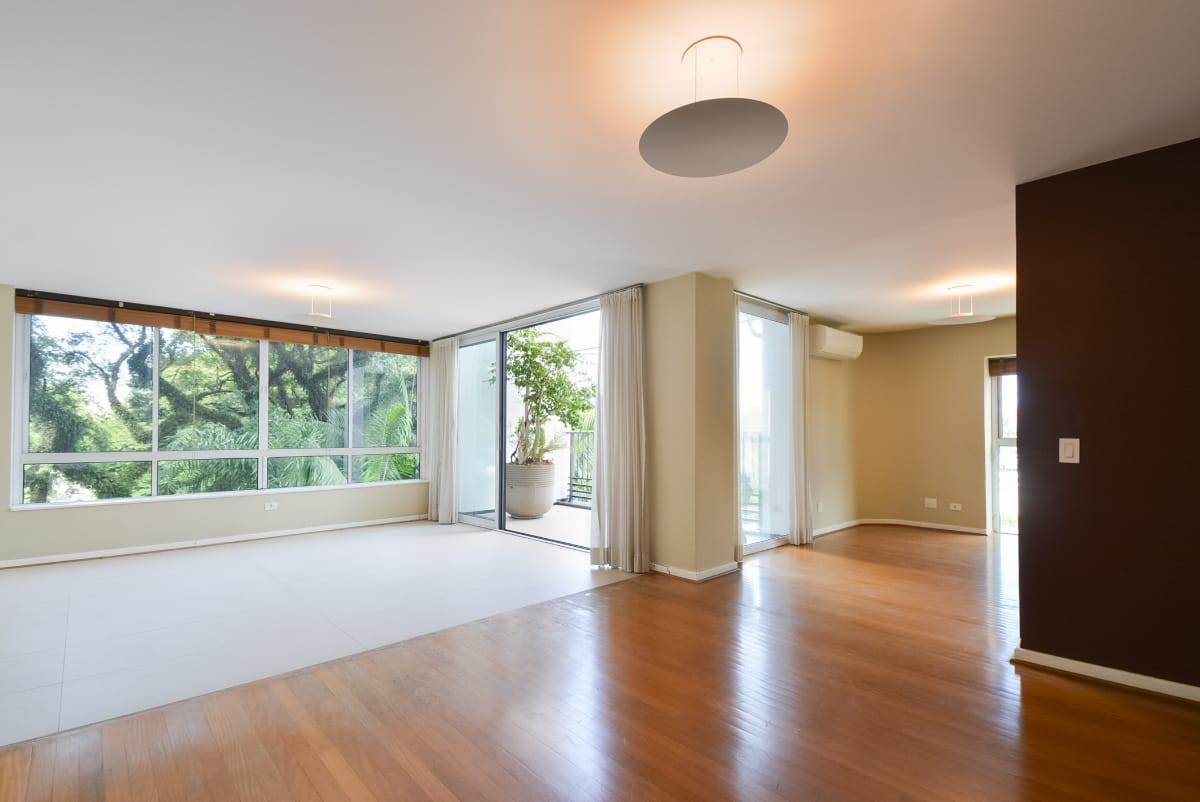 Duplex para venda em Higienópolis com 3 quartos, sendo 3 suítes, 285m²
