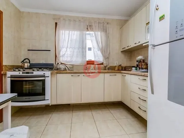 Cobertura / Penthouse com 300m² 4 quartos e 4 banheiros, para alugar, no bairro Jardim Lindóia em Porto Alegre