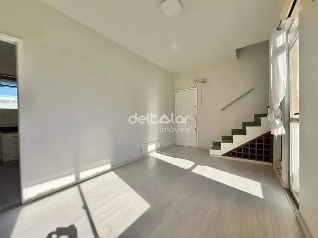 Cobertura / Penthouse com 135m² 2 quartos e 2 banheiros, para alugar, no bairro União em Belo Horizonte