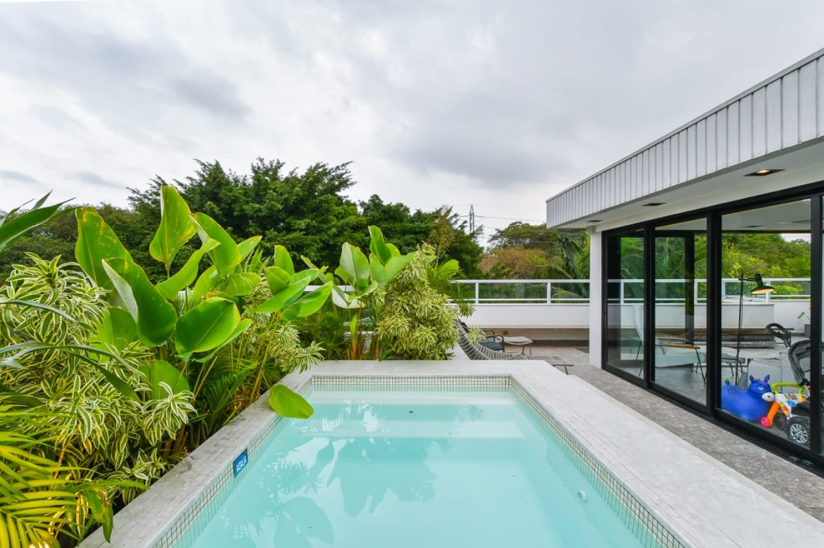 Cobertura para venda em Alto de Pinheiros com 3 quartos, sendo 1 suíte, 260m²