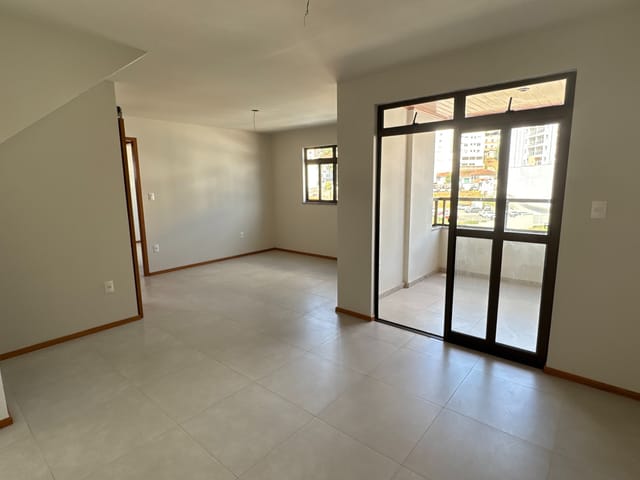 Cobertura / Penthouse 3 quartos e 3 banheiros, à venda, no bairro Centro em Juiz de Fora