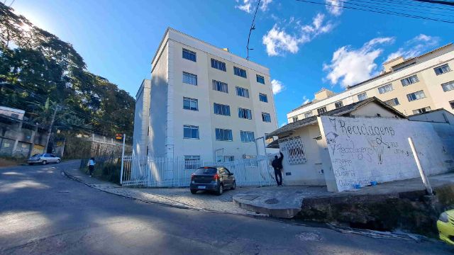 Cobertura / Penthouse com 5299m² 2 quartos e 1 banheiro, à venda, no bairro Costa Carvalho em Juiz de Fora