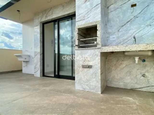 Cobertura / Penthouse com 120m² 2 quartos e 2 banheiros, à venda, no bairro Santa Mônica em Belo Horizonte
