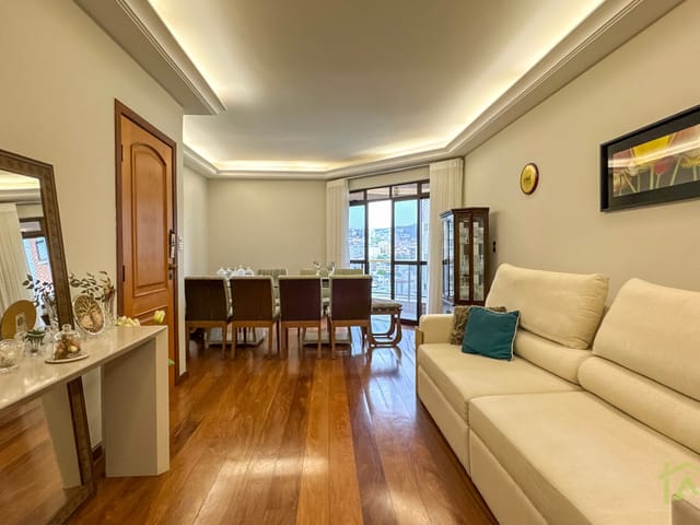Cobertura / Penthouse 4 quartos e 4 banheiros, à venda, no bairro Bom Pastor em Rua Renato Dias