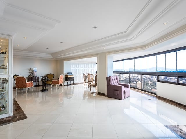 Foto do Cobertura / Penthouse - Duplex para venda com 4 quartos, sendo 3 suítes, 480m² | Correteria Imóveis