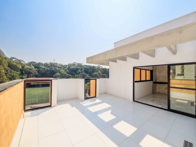 Cobertura / Penthouse 3 quartos e 3 banheiros, à venda, no bairro São Mateus em Juiz de Fora