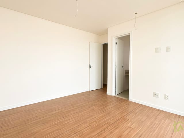 Cobertura / Penthouse com 371m² 3 quartos e 4 banheiros, à venda, no bairro São Mateus em Juiz de Fora
