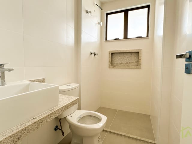 Cobertura / Penthouse com 371m² 3 quartos e 4 banheiros, à venda, no bairro São Mateus em Juiz de Fora