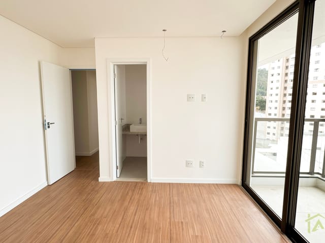 Cobertura / Penthouse com 365m² 4 quartos e 4 banheiros, à venda, no bairro São Mateus em Juiz de Fora
