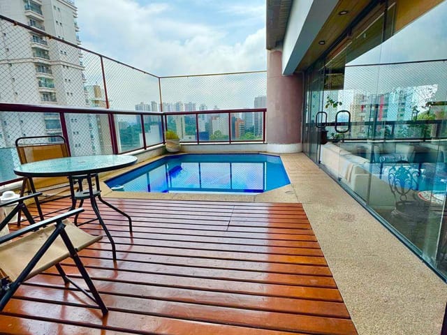 Cobertura / Penthouse com 980m² 4 quartos e 6 banheiros, à venda, no bairro Morumbi em São Paulo
