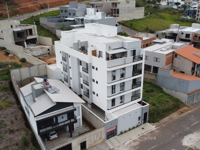 Cobertura / Penthouse 3 quartos e 2 banheiros, à venda, no bairro Jóquei Clube em Juiz de Fora