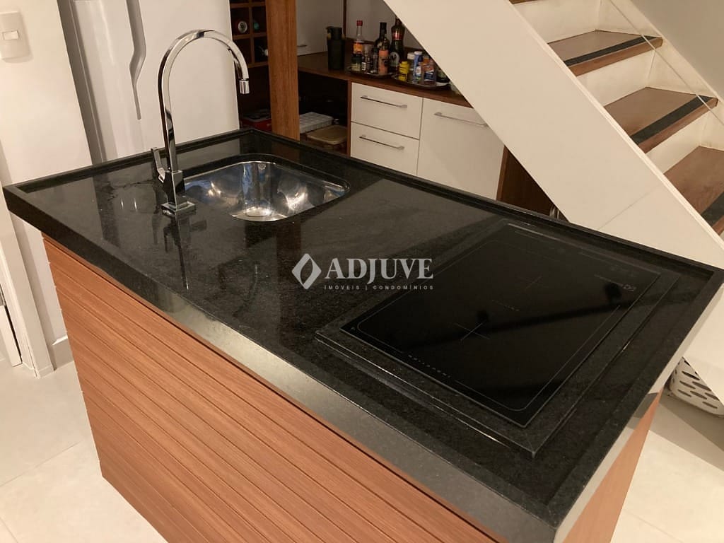 Cobertura à venda com 2 quartos, 118m² - Foto 5