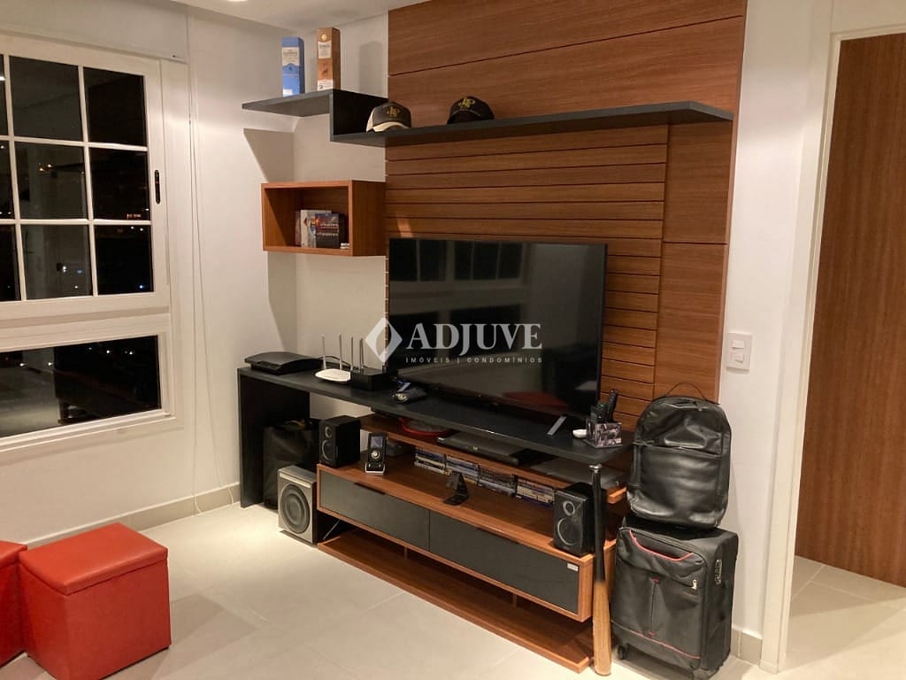 Cobertura à venda com 2 quartos, 118m² - Foto 3