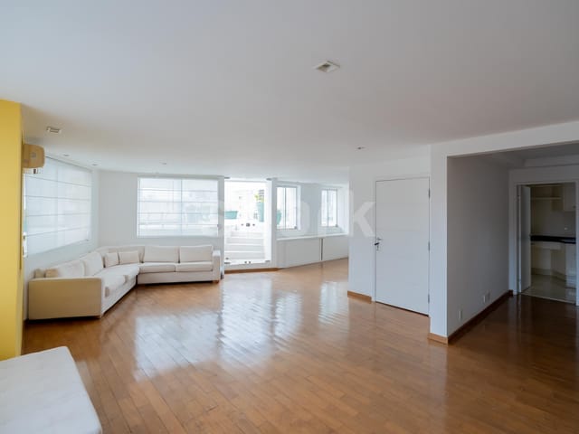 Cobertura / Penthouse com 222m² 2 quartos e 3 banheiros, à venda, no bairro Jardim Europa em São Paulo