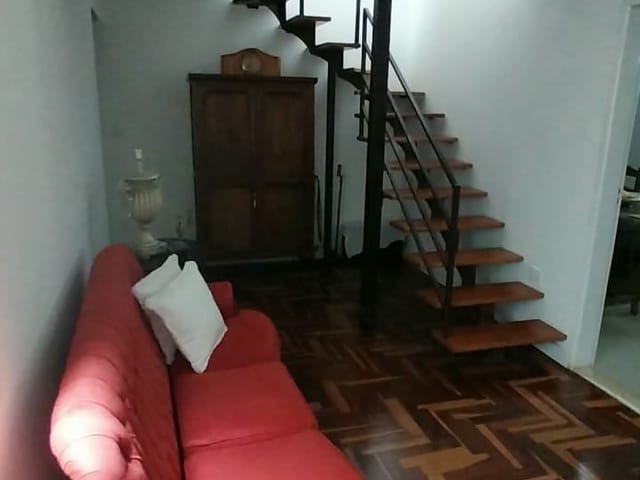 Cobertura / Penthouse 3 quartos e 2 banheiros, à venda, no bairro Centro em Juiz de Fora