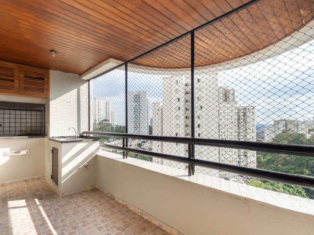 Apartamento com 162m² 4 quartos e 5 banheiros, à venda, no bairro Vila Andrade em São Paulo