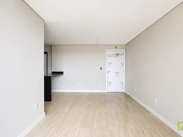 Apartamento 2 quartos e 2 banheiros, à venda, no bairro Vale do Ipê em Juiz de Fora