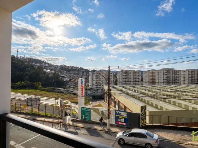 Apartamento 2 quartos e 2 banheiros, à venda, no bairro Vale do Ipê em Juiz de Fora
