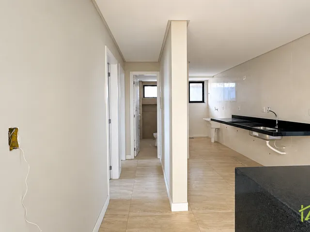 Apartamento 2 quartos e 2 banheiros, à venda, no bairro Vale do Ipê em Juiz de Fora