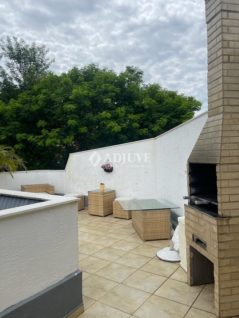 Cobertura à venda com 2 quartos, 119m² - Foto 12
