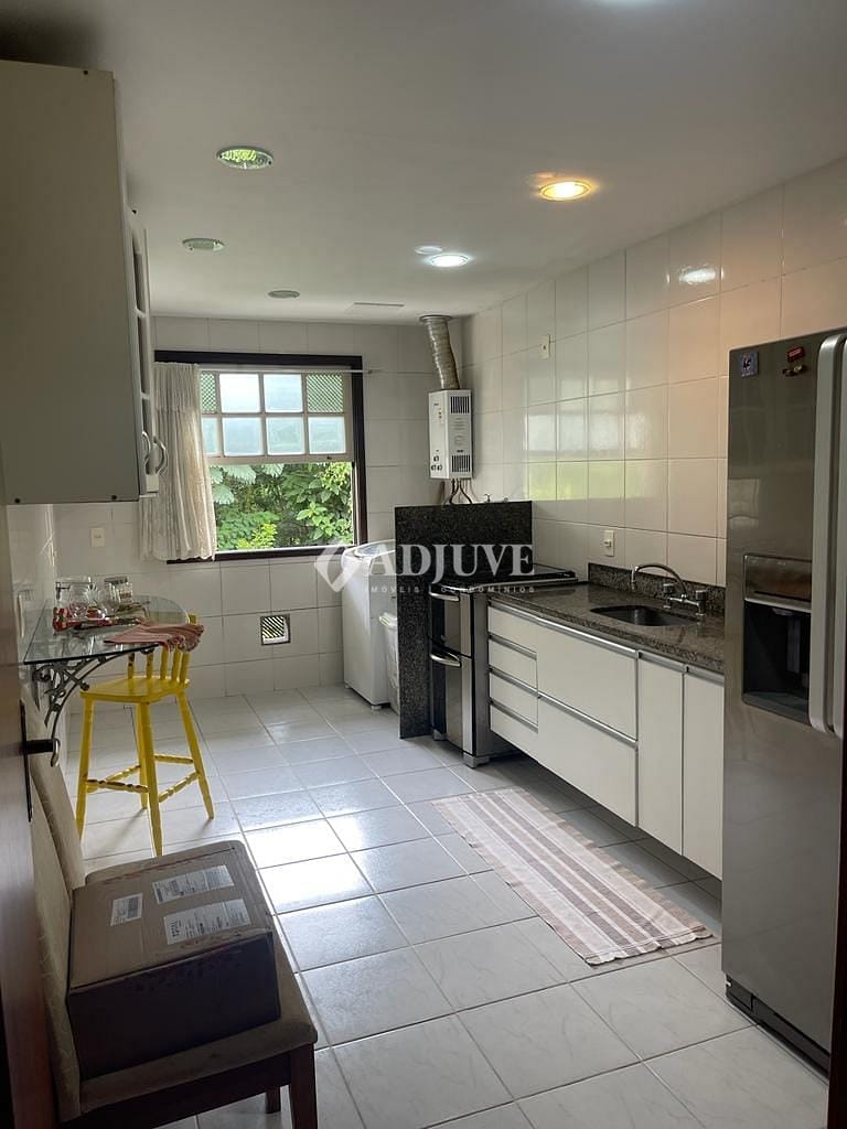 Cobertura à venda com 2 quartos, 119m² - Foto 3