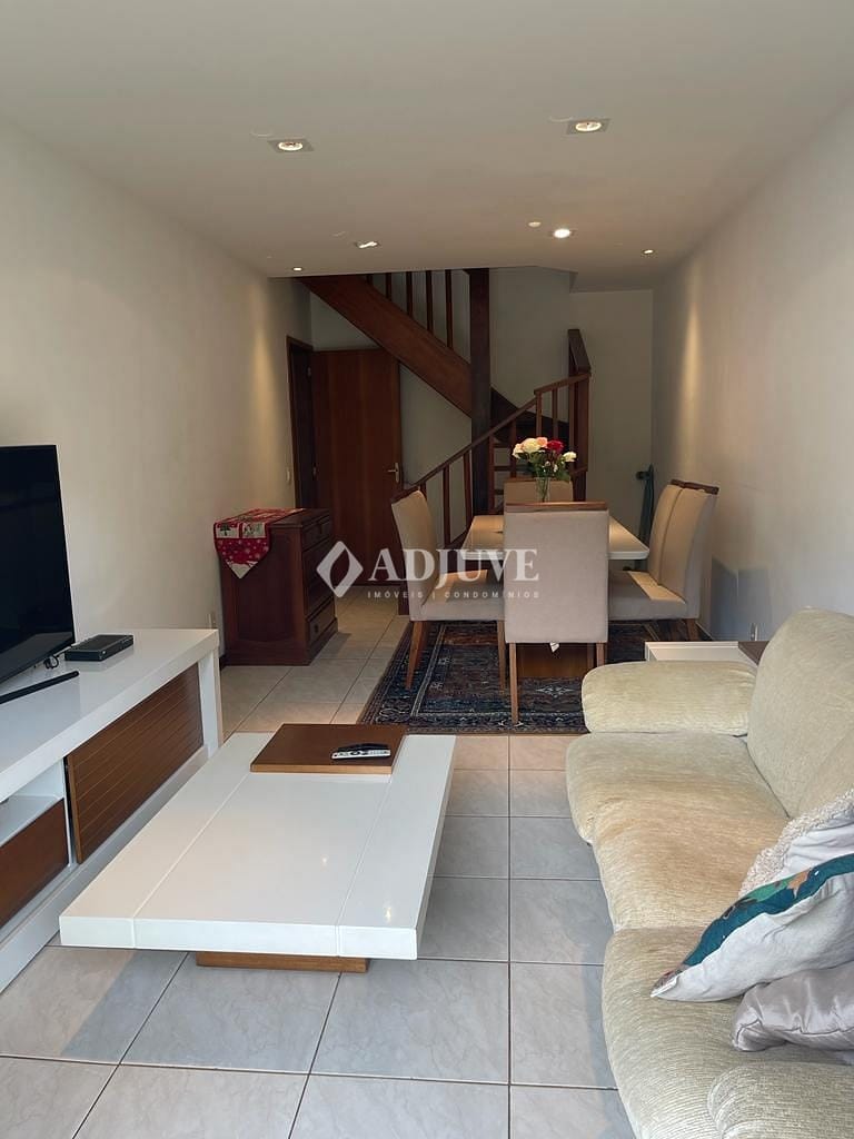 Cobertura à venda com 2 quartos, 119m² - Foto 1