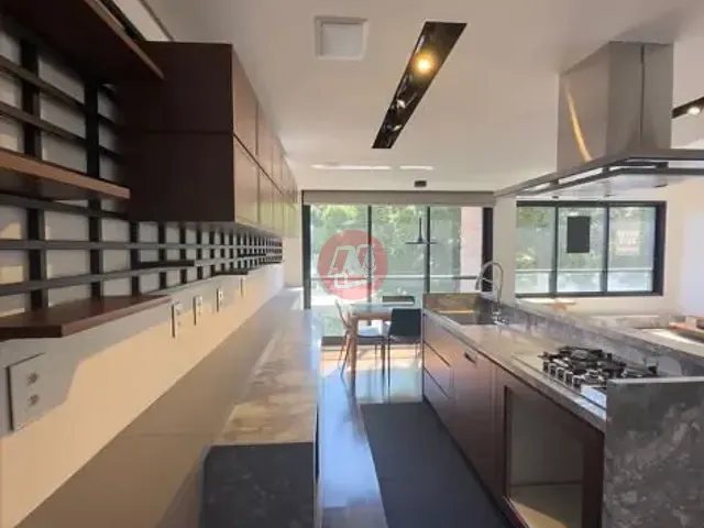 Cobertura / Penthouse 2 quartos e 2 banheiros, à venda, no bairro Auxiliadora em Porto Alegre