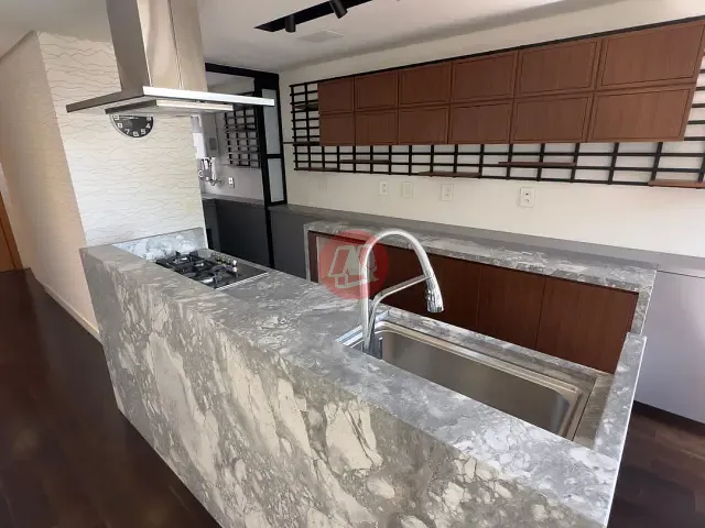 Cobertura / Penthouse 2 quartos e 2 banheiros, à venda, no bairro Auxiliadora em Porto Alegre