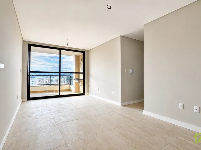 Apartamento 2 quartos e 2 banheiros, à venda, no bairro Vale do Ipê em Juiz de Fora