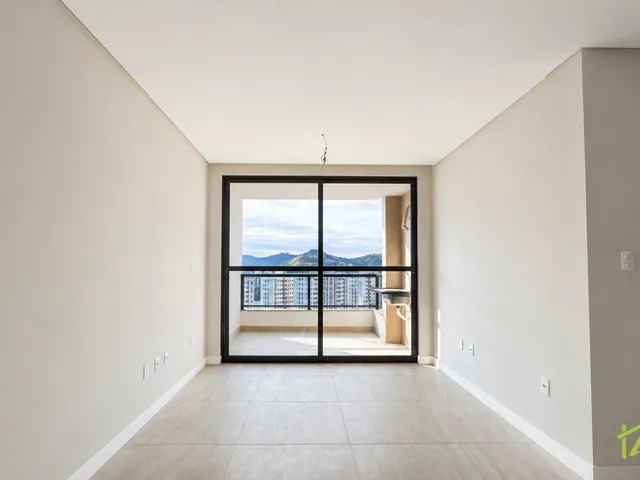 Apartamento 2 quartos e 2 banheiros, à venda, no bairro Vale do Ipê em Juiz de Fora
