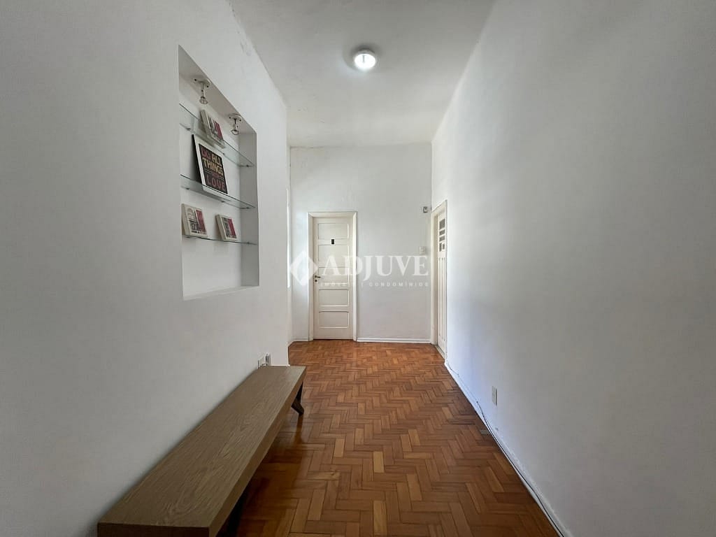 Cobertura à venda com 8 quartos, 300m² - Foto 33