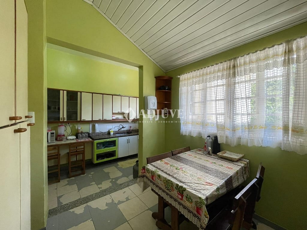Cobertura à venda com 8 quartos, 300m² - Foto 31