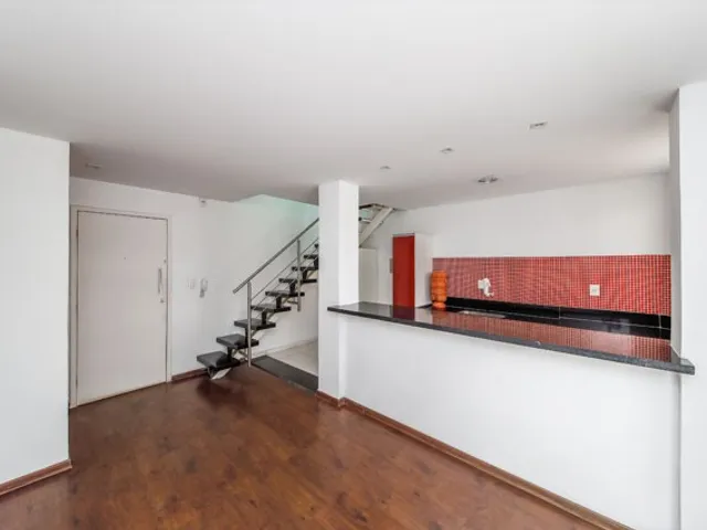 Cobertura / Penthouse 2 quartos e 2 banheiros, à venda, no bairro Estrela Sul em Juiz de Fora