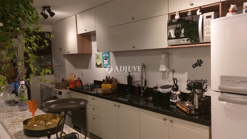 Cobertura à venda com 3 quartos, 180m² - Foto 3