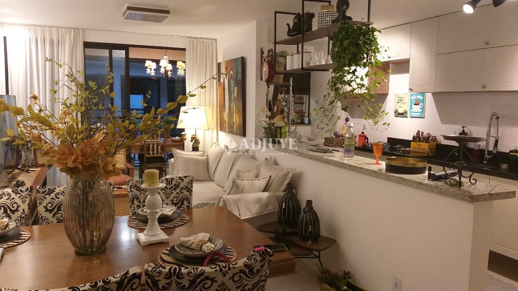 Cobertura à venda com 3 quartos, 180m² - Foto 2