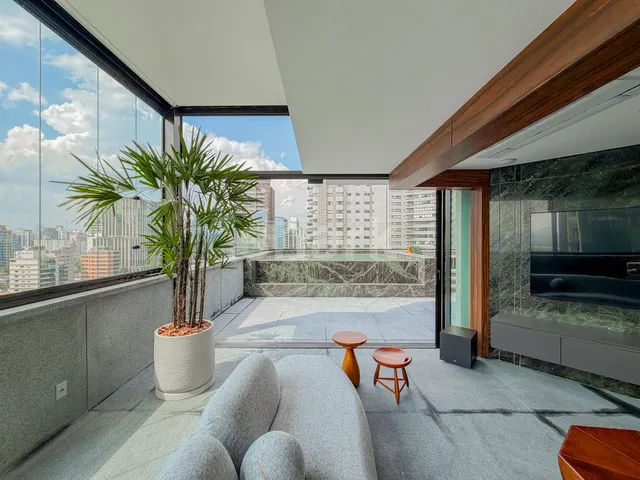 Cobertura / Penthouse com 506m² 4 quartos e 6 banheiros, à venda, no bairro Itaim Bibi em São Paulo
