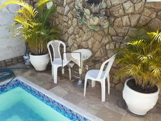 Cobertura / Penthouse com 320m² 4 quartos e 2 banheiros, à venda, no bairro Icaraí em Niterói