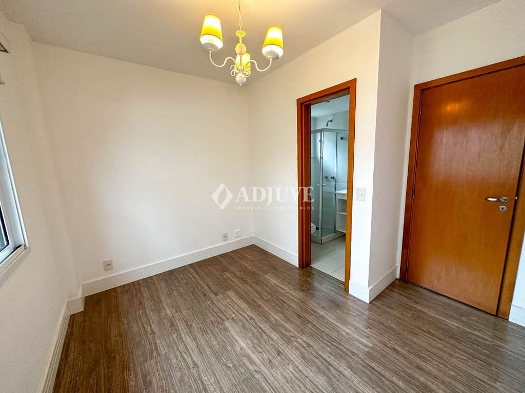 Cobertura à venda com 4 quartos, 120m² - Foto 3