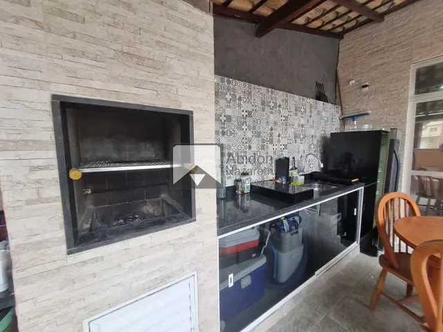 Cobertura / Penthouse com 180m² 2 quartos e 2 banheiros, para alugar, no bairro Santa Rosa em Niterói