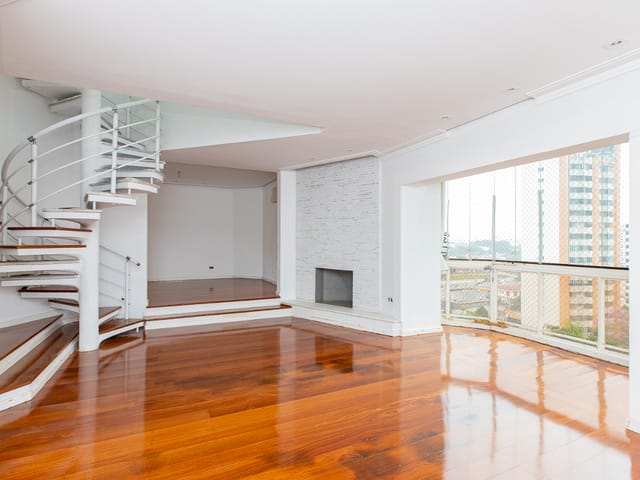 Cobertura / Penthouse com 400m² 4 quartos e 6 banheiros, à venda, no bairro Moema em São Paulo