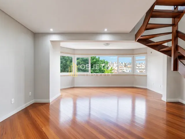 Cobertura / Penthouse 4 quartos e 2 banheiros, à venda ou para alugar, no bairro Bela Vista em Porto Alegre